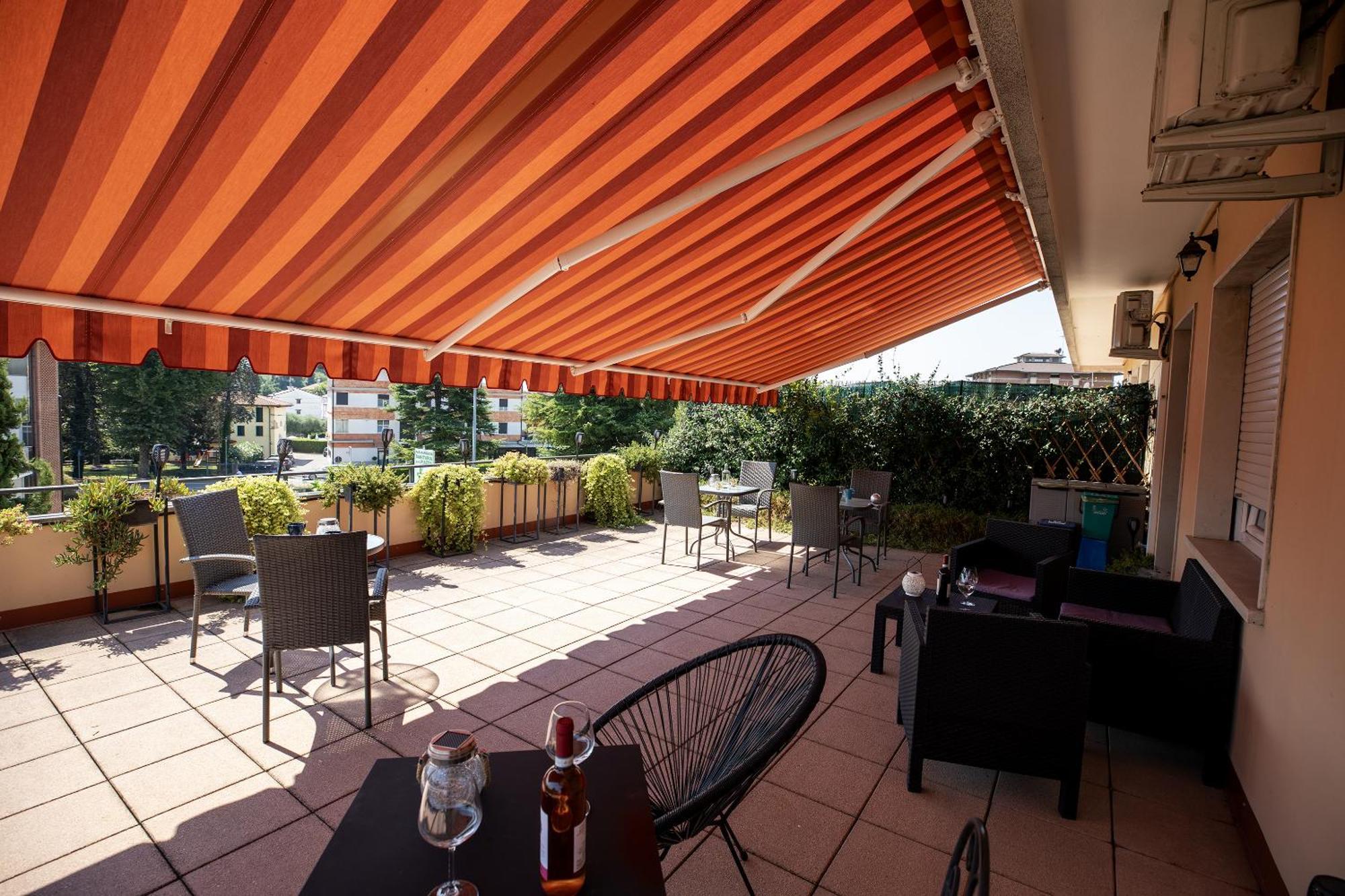 Bru Rooms Peschiera del Garda Exterior foto