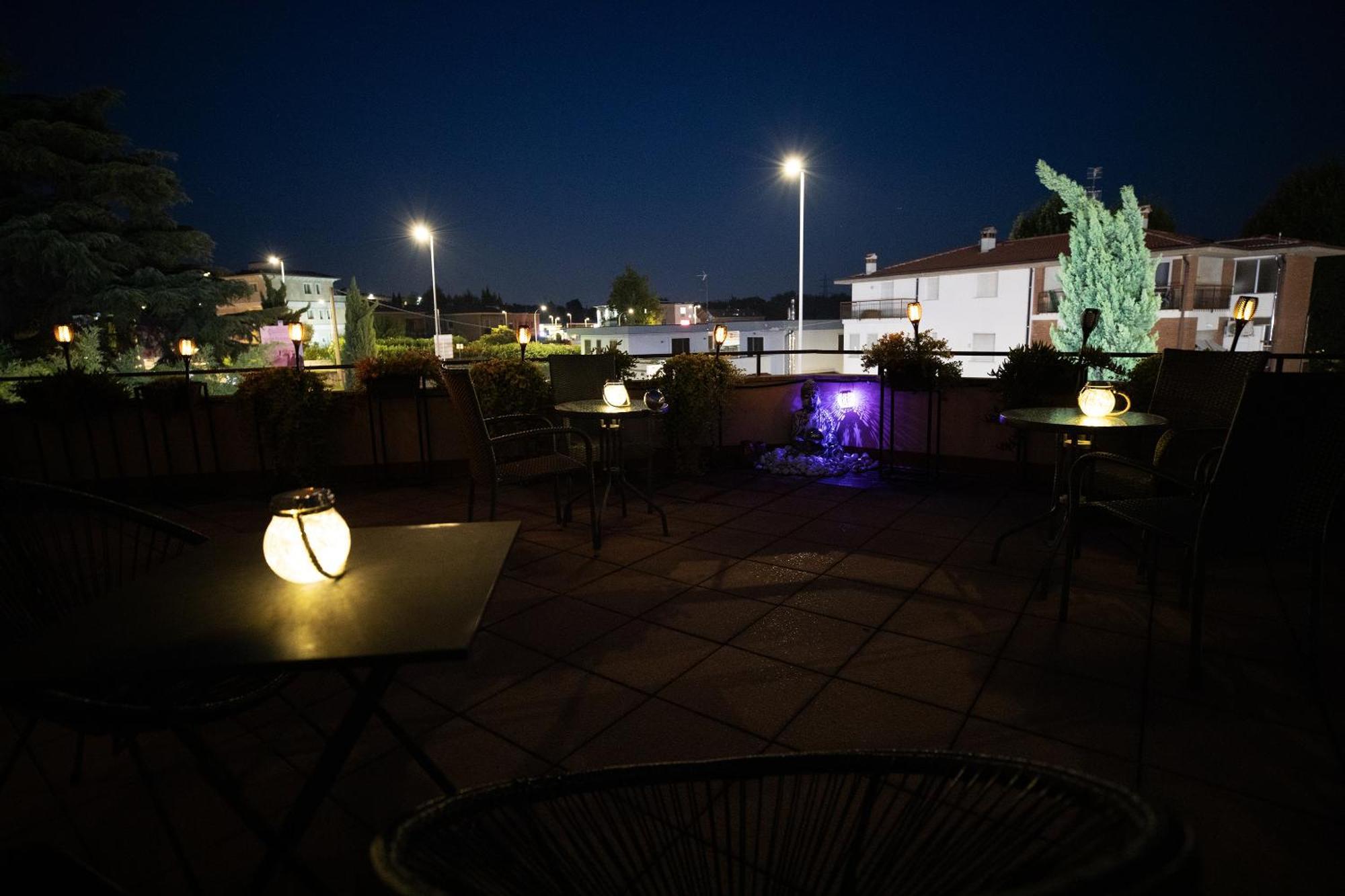 Bru Rooms Peschiera del Garda Exterior foto