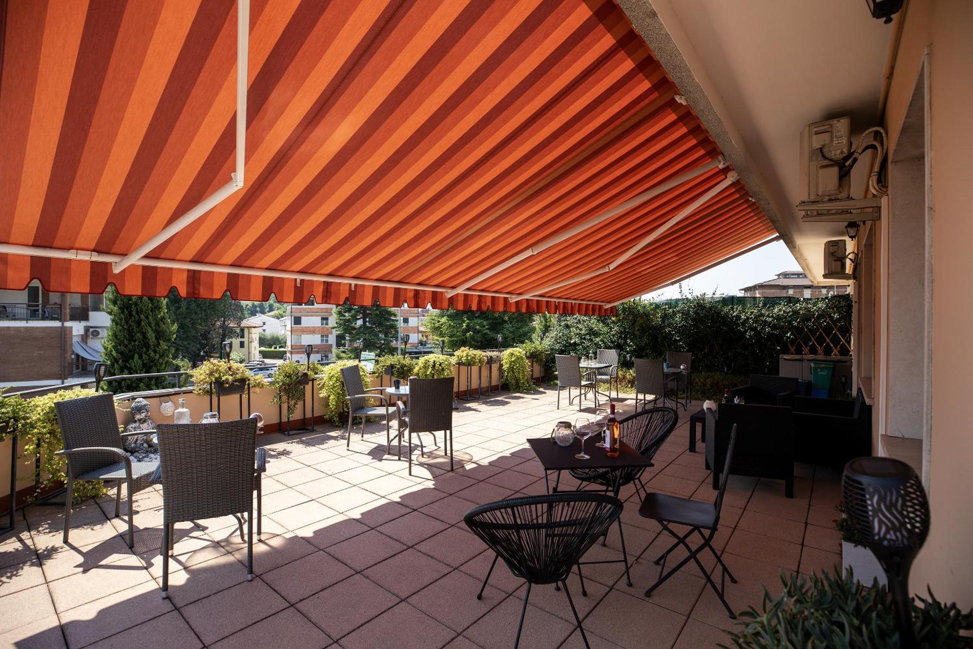 Bru Rooms Peschiera del Garda Exterior foto